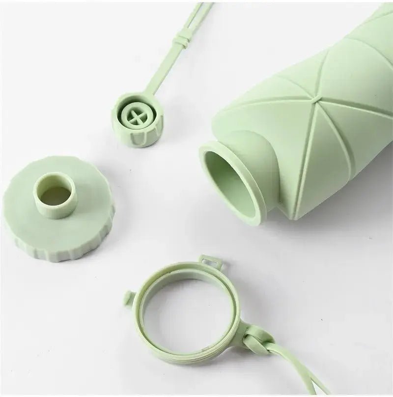 Silicone Foldable Bottle 600ml – Portable Travel Collapsible Smart Water Bottle (Random Color) DailyDwell.pk